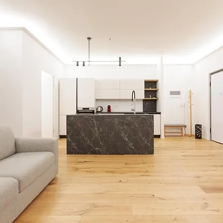 Brand New With Balcony Apartmán